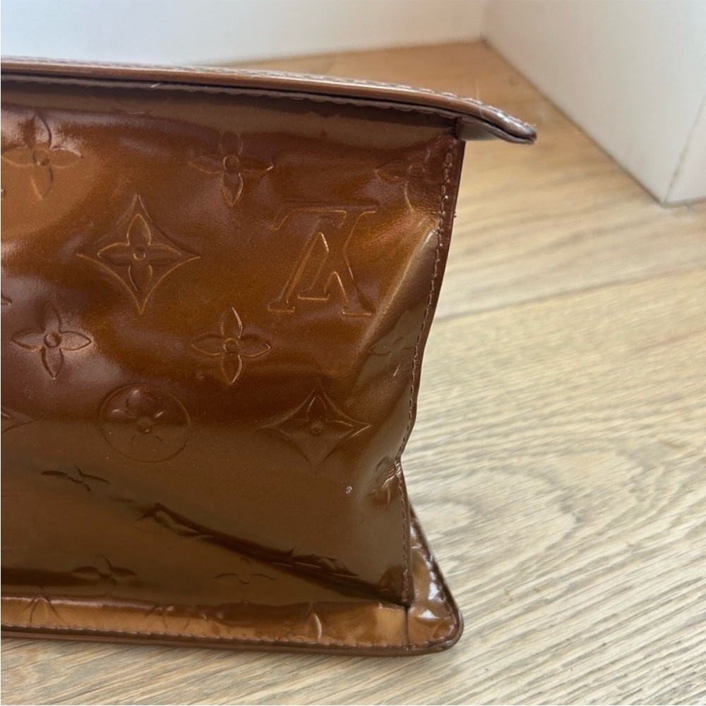 LV🤎FORSYTH BRONZE MONOGRAMMED VERNIS - Picture 10 of 13